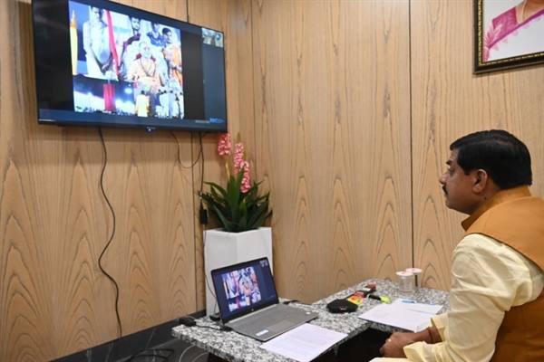 MP CM Dr Yadav virtually inaugurates divine pillar installation dedicated to Swami Swaroopanand Saraswati, hails his dedication to Indian culture