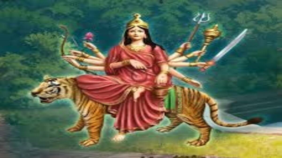 Maa Chandraghanta Navratri Day 3: Powerful Mantra, Story, Significance & Blessings You Must Know
