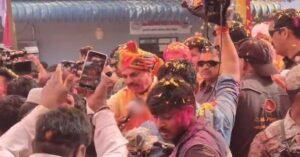 MP CM Dr Yadav celebrates Holi with BJP leaders, commoners at official residence in Bhopal