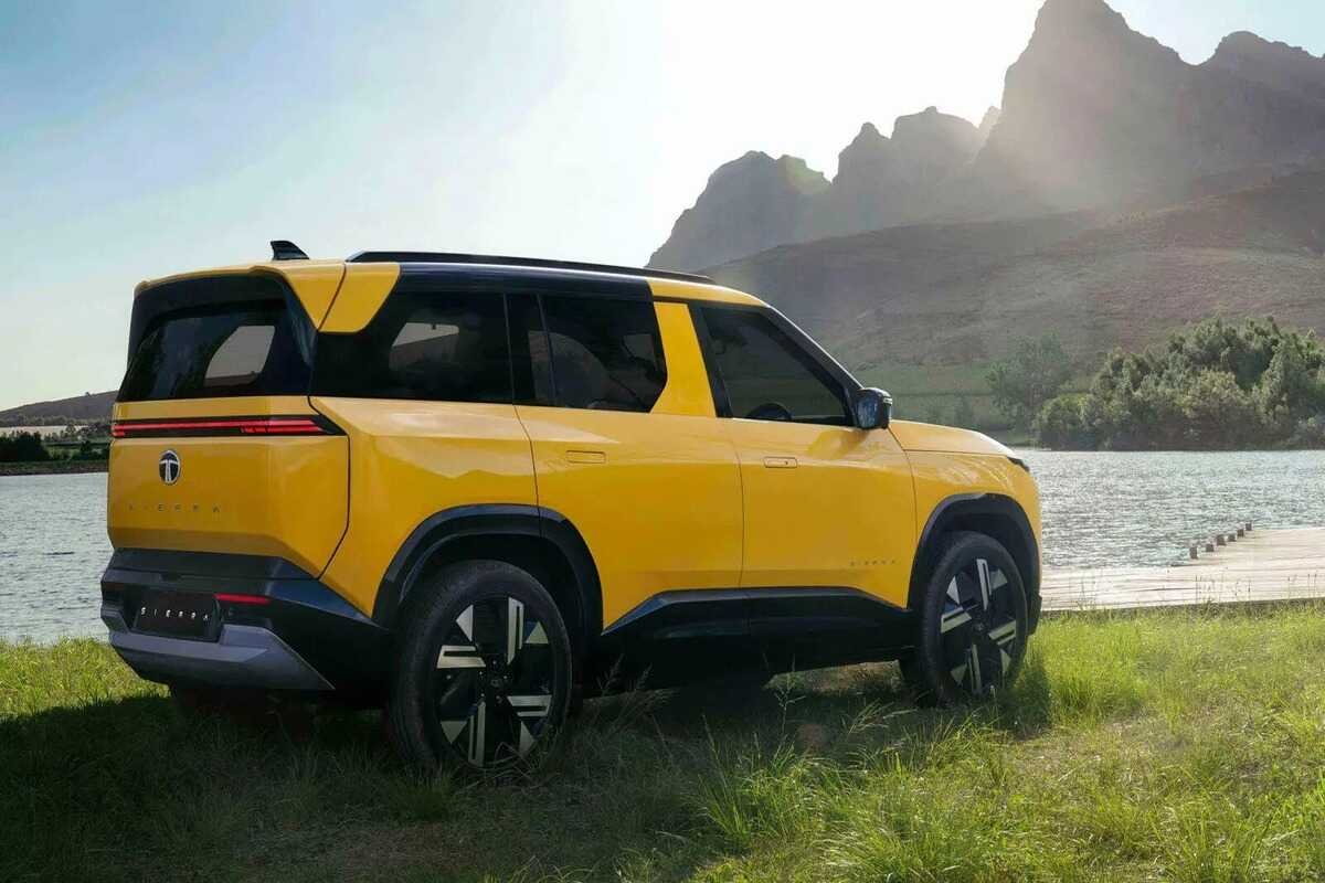 Tata Sierra side view