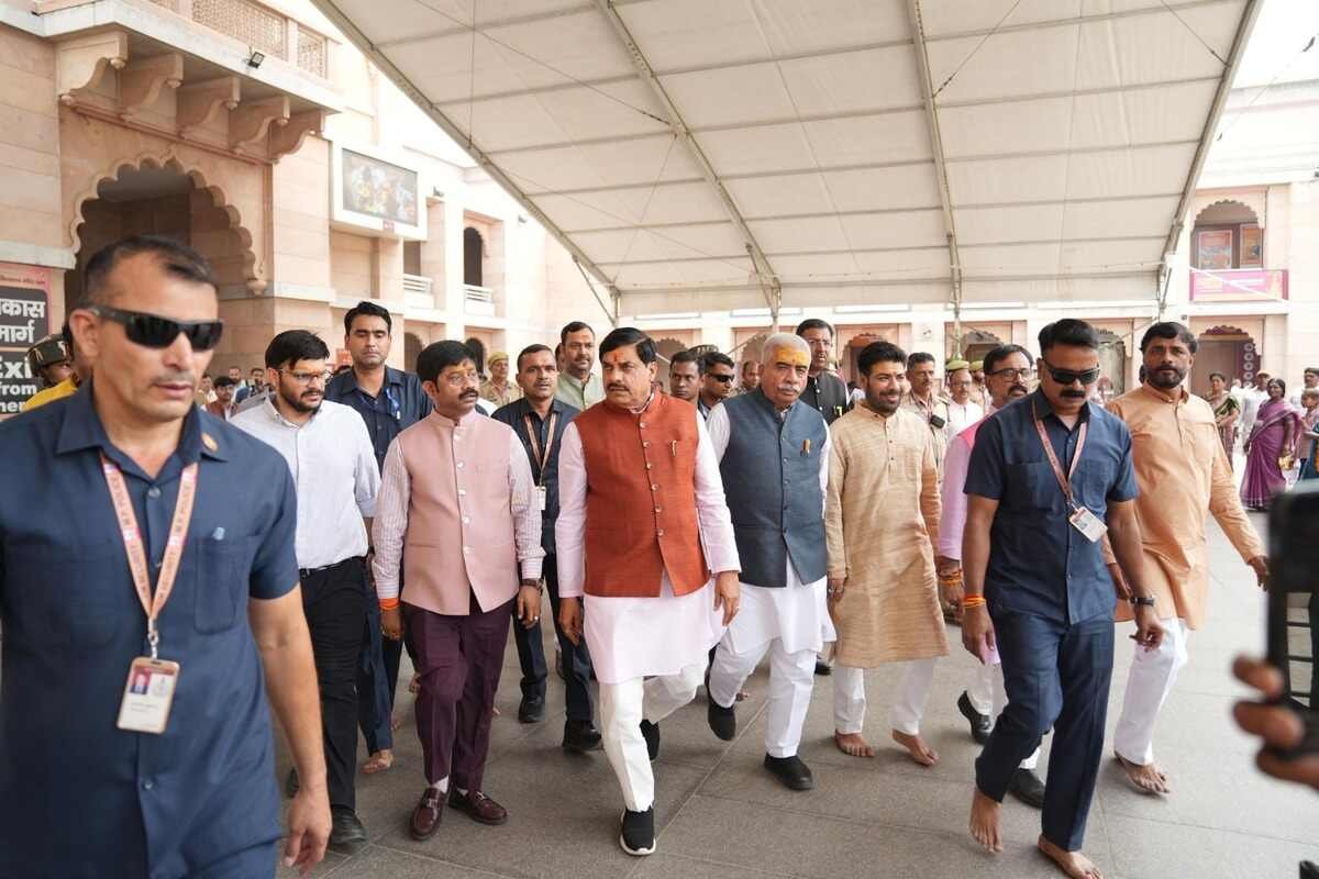 MP CM Dr Yadav on temple premises