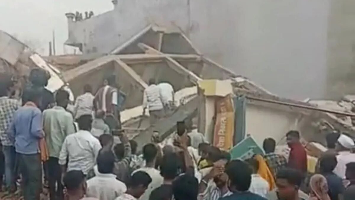 Three-storey hotel building collapses in MP’s Anuppur, one dead, several feared trapped; rescue ops underway