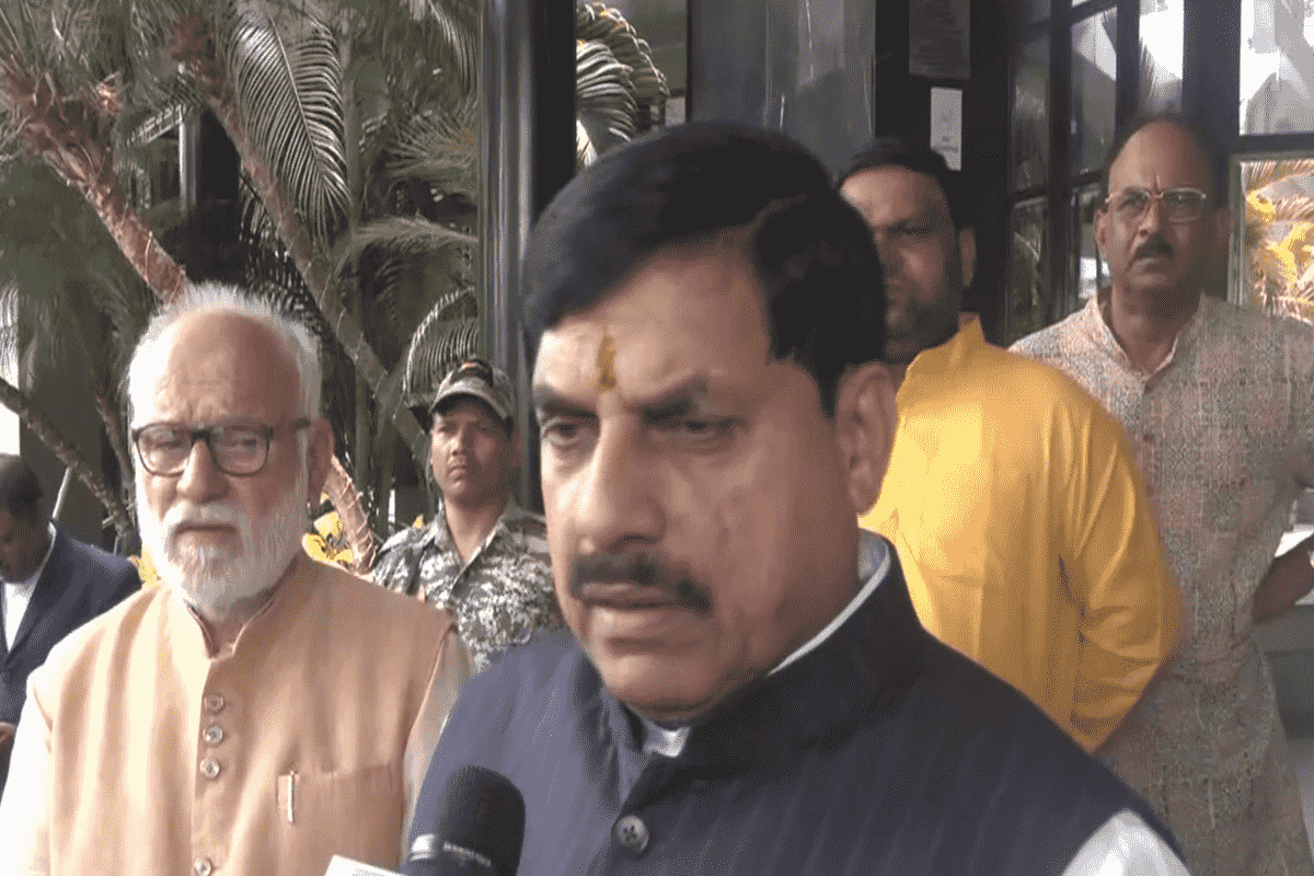 MP CM Dr Yadav talking to the media in Kolkata