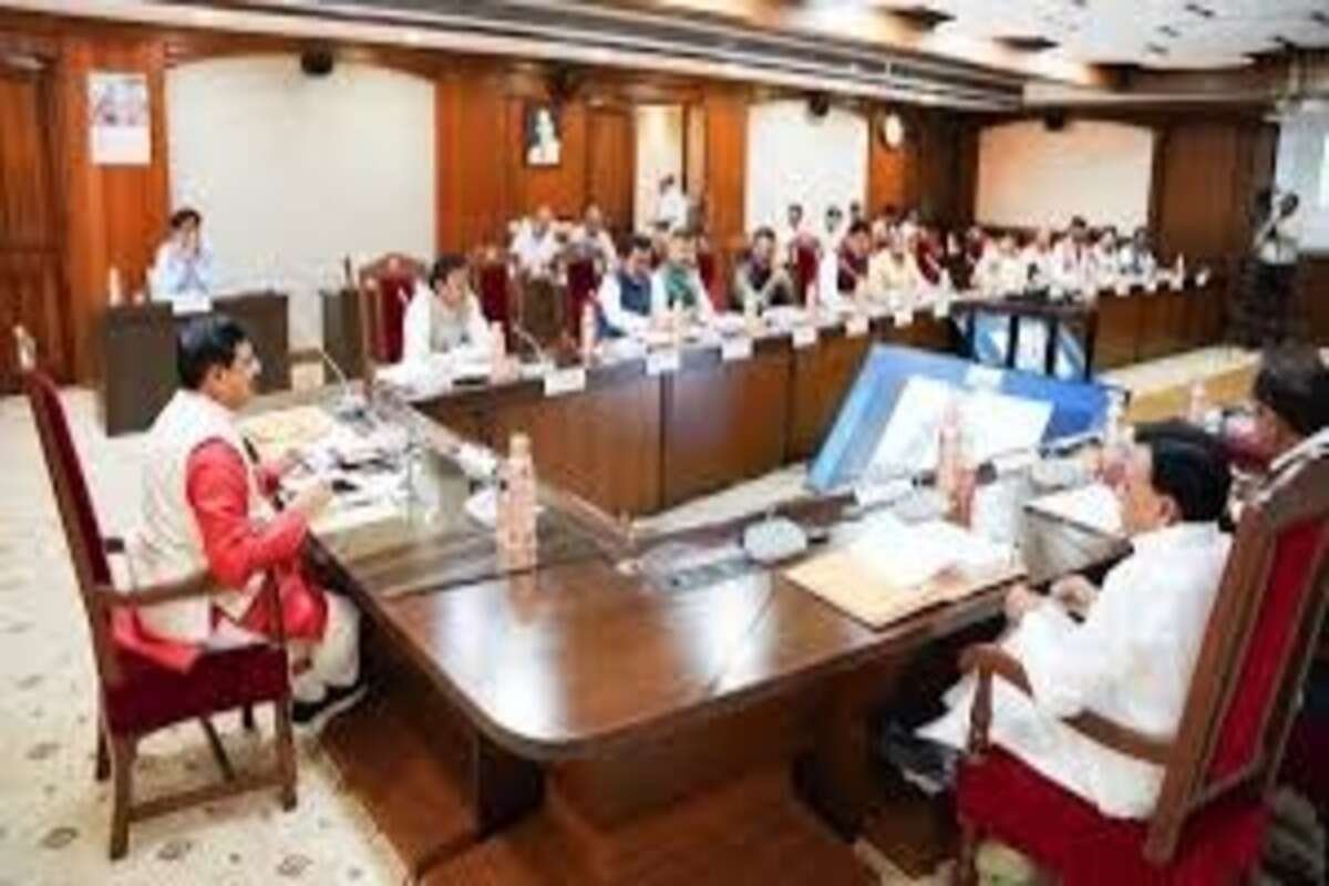 A visual from the Cabinet meeting
