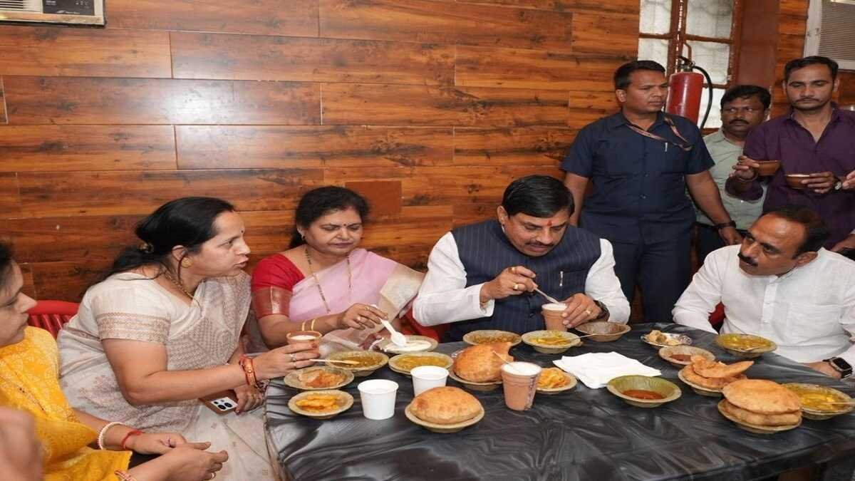 MP CM Dr Yadav savours street food in Varanasi, wins hearts with humble move